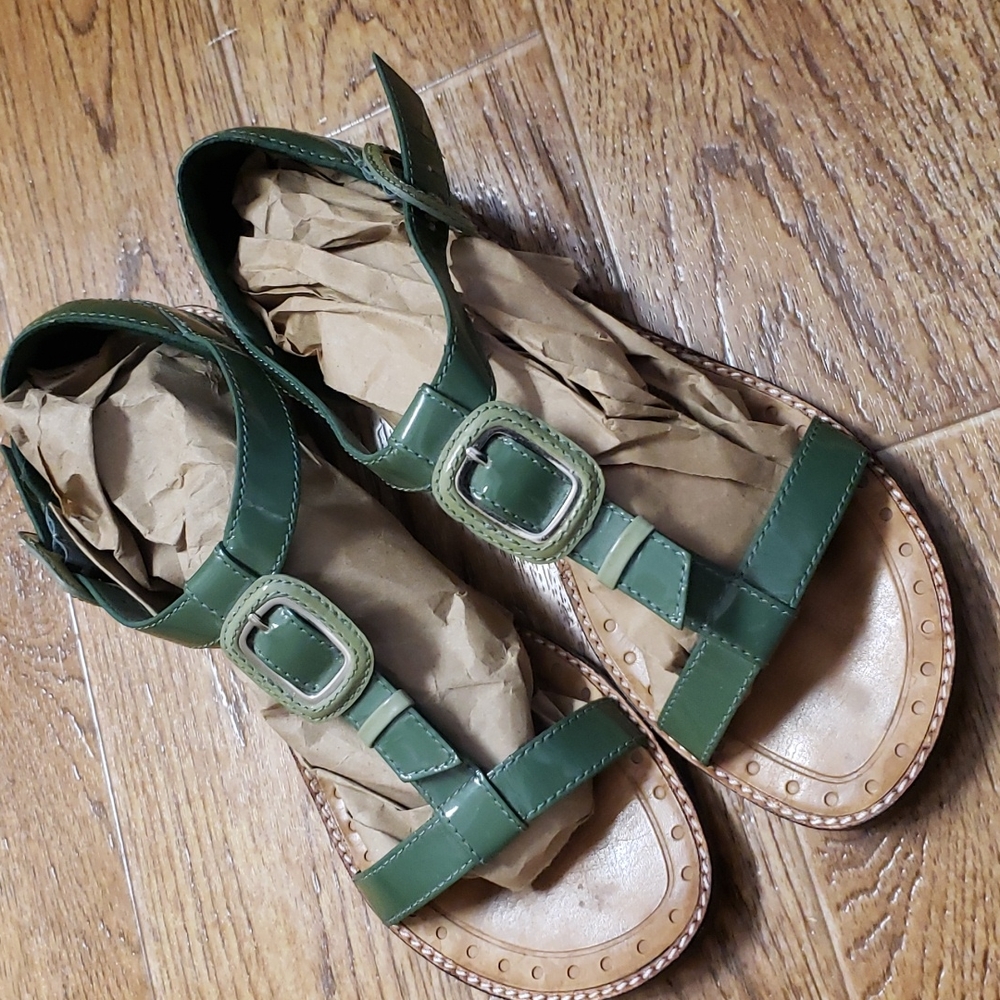 Cole Haan sandals Size 7B